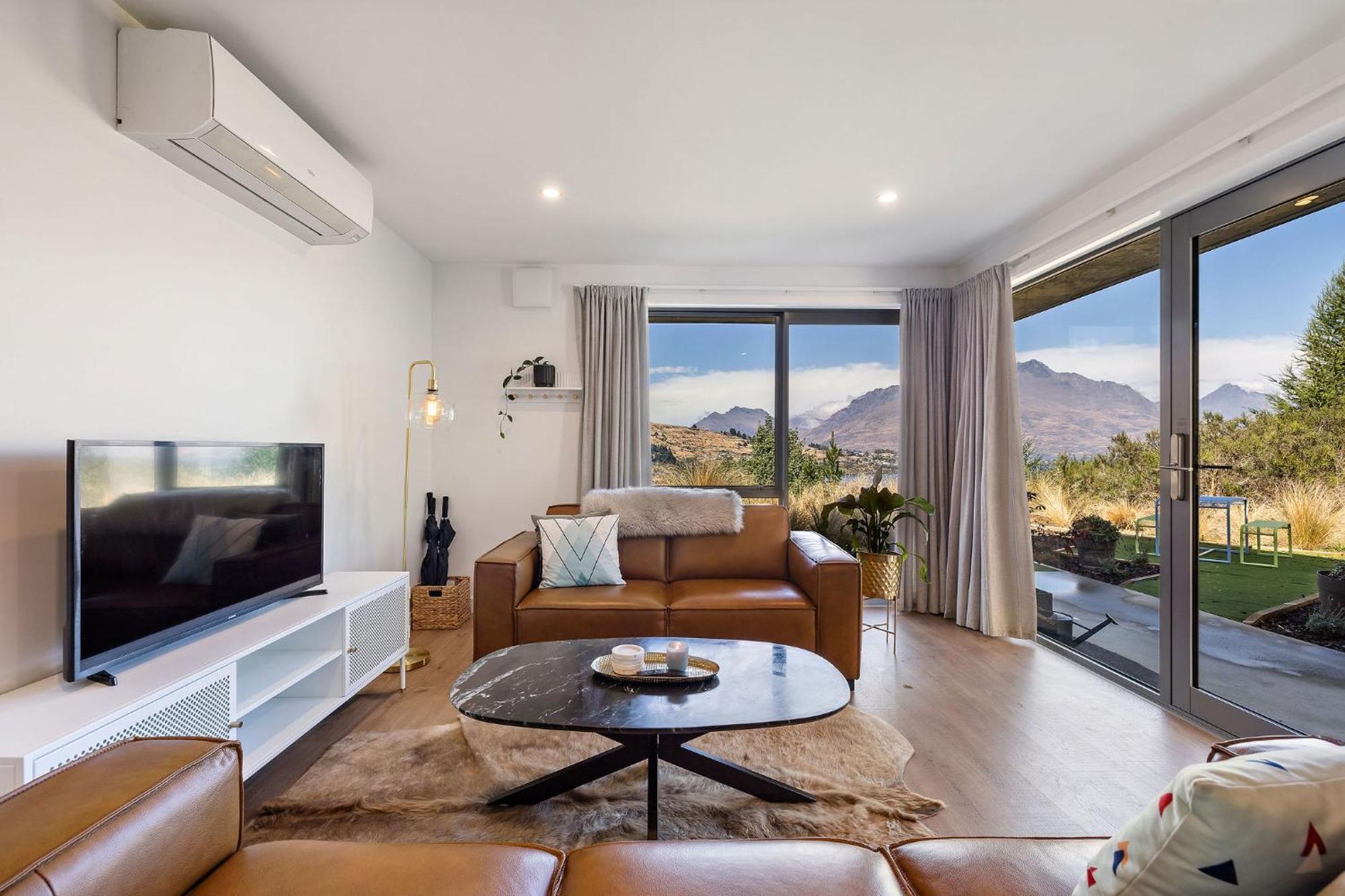 Lakeside Mountain Haven Queenstown Exterior photo